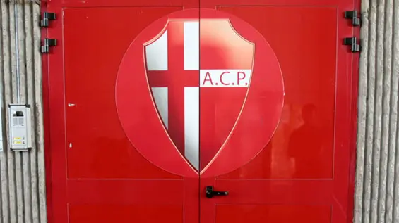 EDEL.FALLIMENTO CALCIO PADOVA STADIO EUGANEO.la sede chiusa