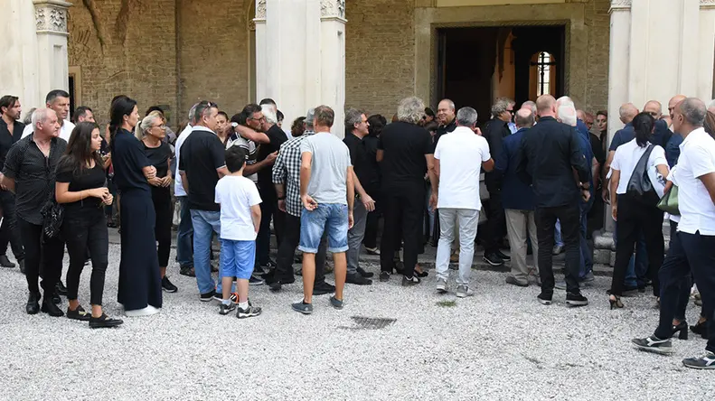 BASCHIERI-FOTOPIRAN-PIOVE DI SACCO-FUNERALE MAMMA RENZO ROSSO