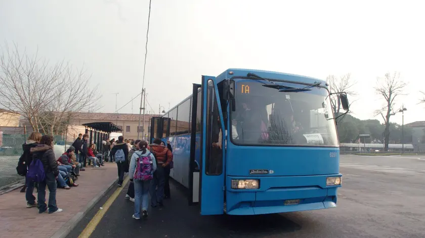 Trasporto scolastico sempre più caro per le tasche della maggior parte delle famiglie