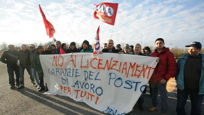 BARSOTTI - COOPERATIVA EMMEGIERRE ,DIPENDENTI LICENZIATI ALLO STABILIMENTO ARTONI , VIA INGHILTERRA