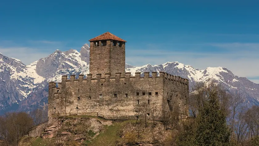 Veneto: terra di castelli, storie e celebri leggende, il libro in edicola con il nostro giornale © Maurizio Sartoretto