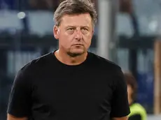 epa11619681 Udinese's head coach Kosta Runjaic looks on during the Italian Serie A soccer match between AS Roma vs Udinese Calcio at the Olimpico stadium in Rome, Italy, 22 September 2024. EPA/GIUSEPPE LAMI