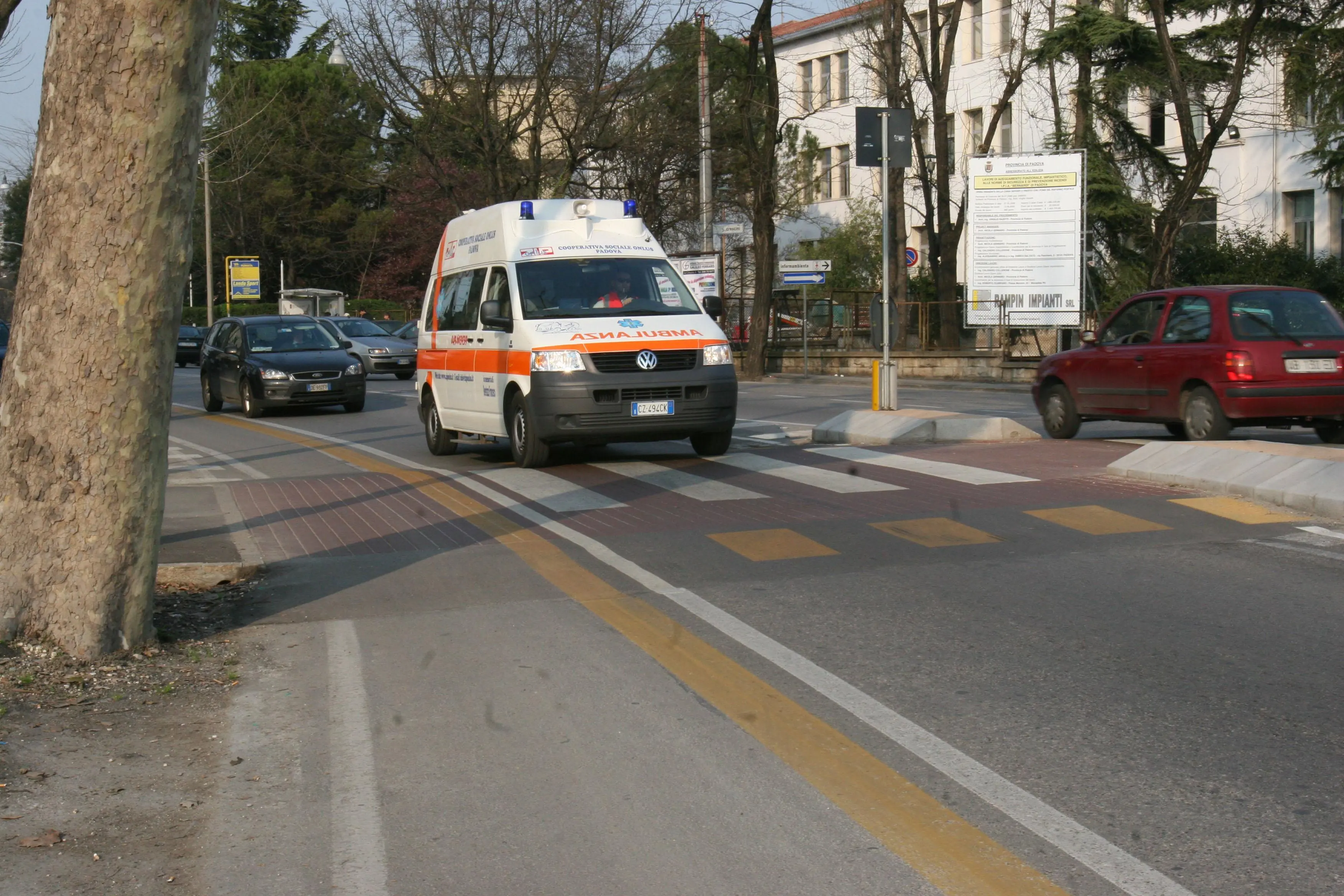 Tosatto - GM - Via A. Manzoni, dossi e attraversamenti pedonali