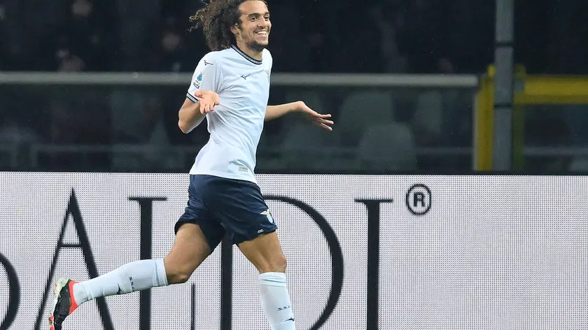 Lazio's Matteo Guendouzi jubilates after scoring the gol (0-1) during the italian Serie A soccer match Torino FC vs SS Lazio at the Olimpico Grande Torino Stadium in Turin, Italy, 22 february 2024 ANSA/ALESSANDRO DI MARCO