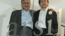 A sinistra Cesare De Michelis e a destra suo figlio Luca, 42 anni da qualche mese nuovo ad della Marsilio