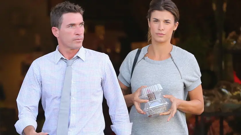 |sp| May 12, 2014: Elisabetta Canalis picks up some dessert from Whole Foods with boyfriend Brian Perri in Los Angeles, CA..Mandatory Credit: Mariotto/INFphoto.com Ref: infusla-244 LaPresse.Only Italy