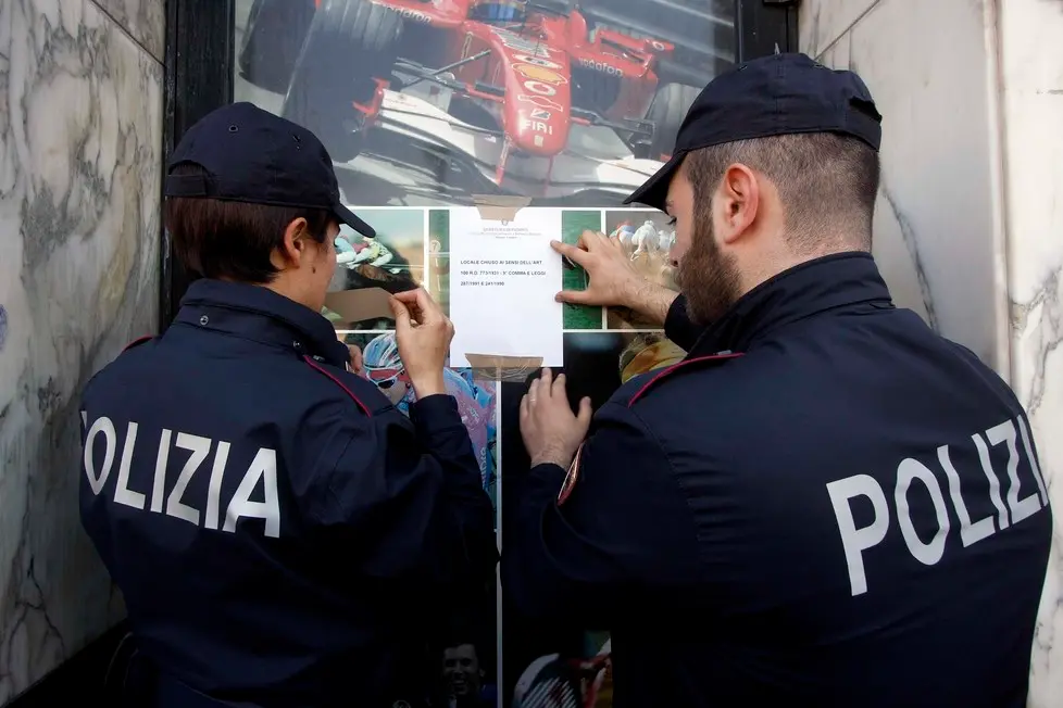 FERRO - CHIUSURA SNAI IN STAZIONE