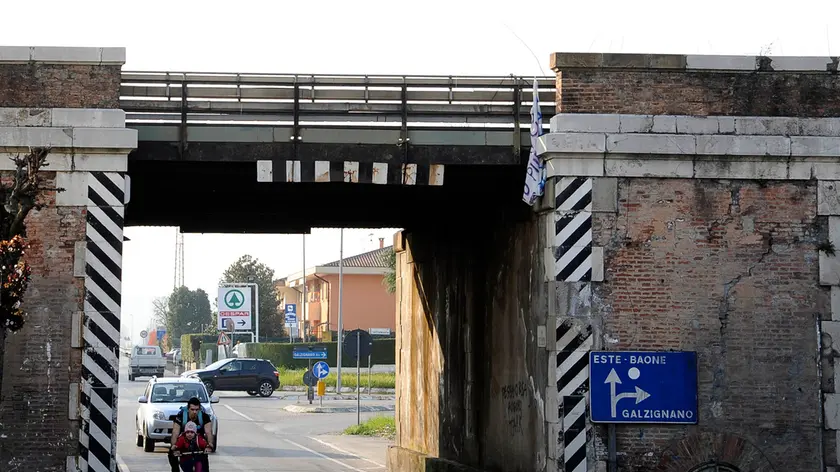 Il sottopasso ferroviario di via Valli a Monselice