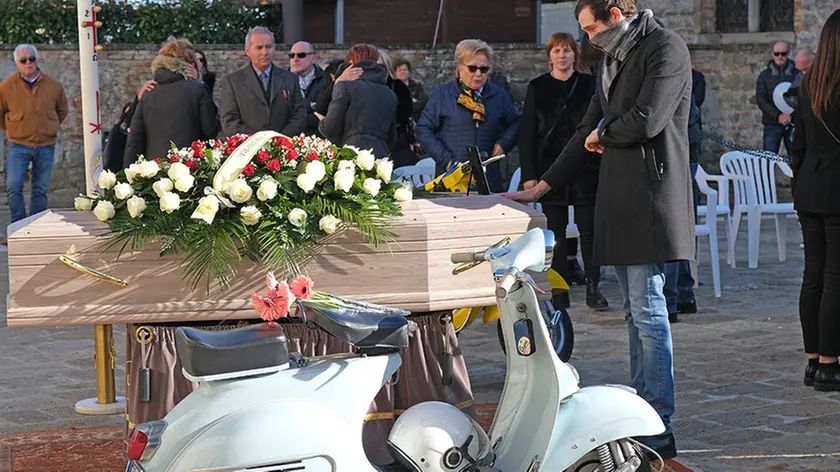 POLETTO-FOTOPIRAN-DUE CARRARE-FUNERALE MATTEO FILONE