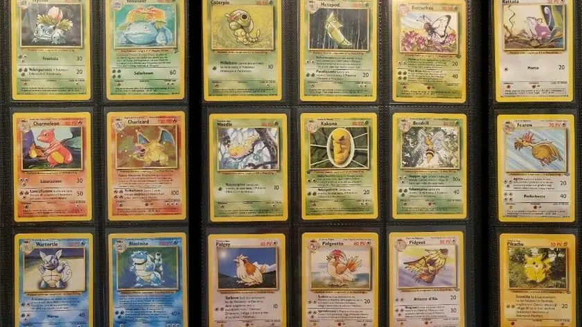 Una serie di carte Pokemon da collezione del valore di oltre 200 mila euro