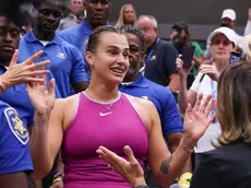 epa11592524 Aryna Sabalenka of Belarus makes her way to her box after winning her finals match between Jessica Pegula of the United States (unseen) during the US Open Tennis Championships at the USTA National Tennis Center in Flushing Meadows, New York, USA, 07 September 2024. The US Open runs from 26 August through 08 September. EPA/SARAH YENESEL