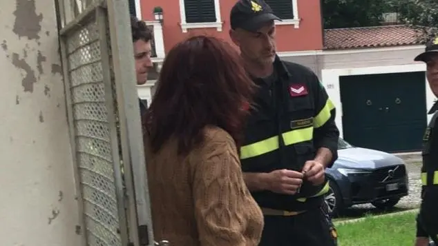 Giovanna De Toni (di spalle)