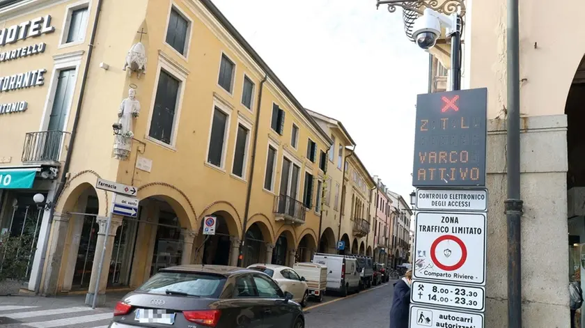 MARIAN - AGENZIA BIANCHI - PADOVA - ZTL AL SANTO