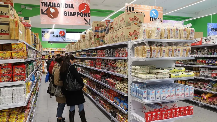 TOME' - AGENZIA BIANCHI - PADOVA - SUPERMERCATO ETNICO