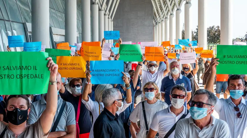 Monselice (PD) 5 settembre 2020. Sit in di sindaci e cittadini all'ospedale di Schiavonia . Nella Foto: dimostranti.