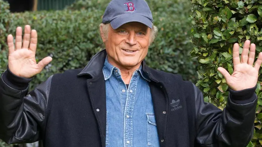 Terence Hill posa per i fotografi durante il photocall di presentazione della serie Tv "Don Matteo 9" presso la sede Rai di viale Mazzini a Roma, 8 gennaio 2014. ANSA/CLAUDIO PERI