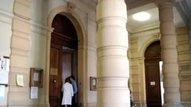 MEDICINA LEGALE L’atrio dell’ istituto del Bo in via Falloppio