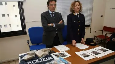 VICEQUESTORI. Da sinistra Marco Calì e Michela Bochicchio durante la conferenza stampa