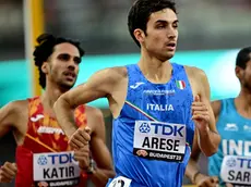 epa10807856 Pietro Arese of Italy competes in the Men's 1500m Heats at the World Athletics Championships Budapest, Hungary, 19 August 2023. EPA/CHRISTIAN BRUNA