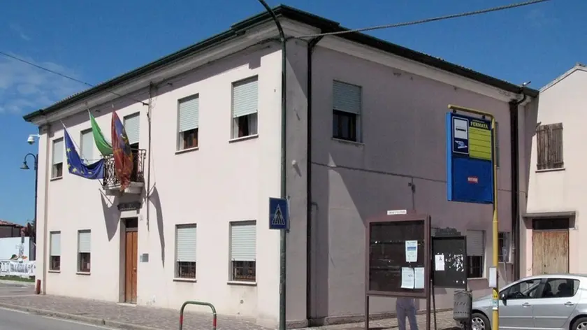 BELLUCO.MUNICIPIO POLVERARA