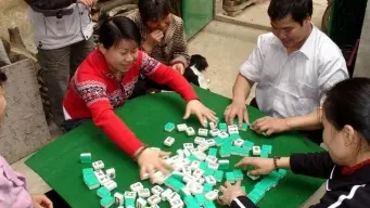 Un tavolo di Mah Jong in Cina E’ praticato da secoli nelle famiglie In Italia ci sono 13 club