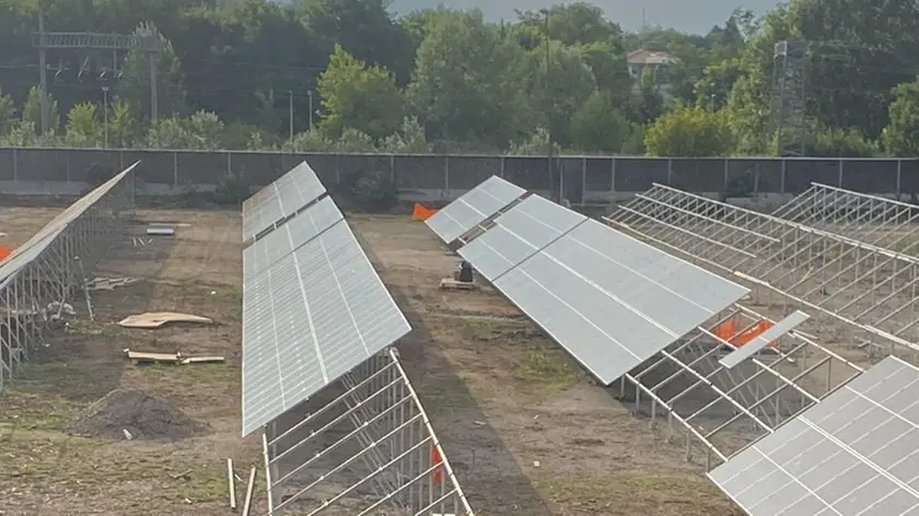 I pannelli fotovoltaici di via Crimea a ridosso delle abitazioni