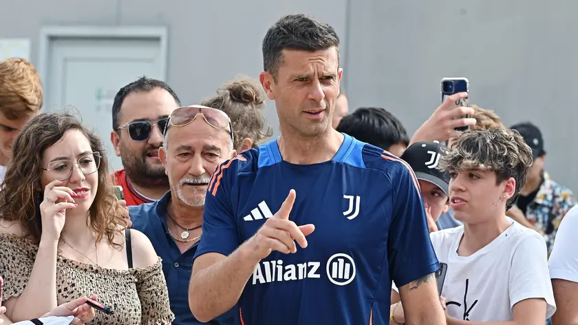 epa11466357 New Juventus head coach Thiago Motta arrives at the J Medical to undergo medical examinations in Turin, Italy, 08 July 2024. EPA/Alessandro Di Marco