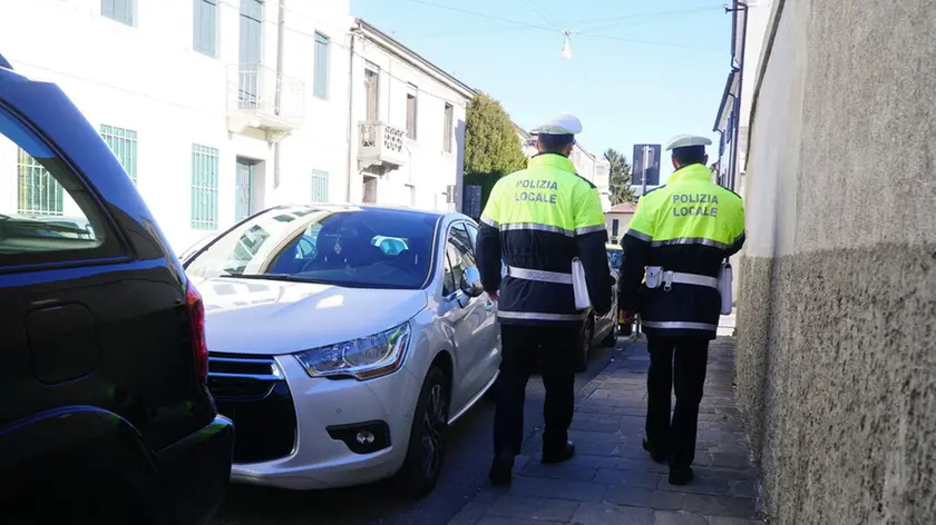 TOME' - AGENZIA BIANCHI - PADOVA -VIGILI IN VIA SAN MASSIMO