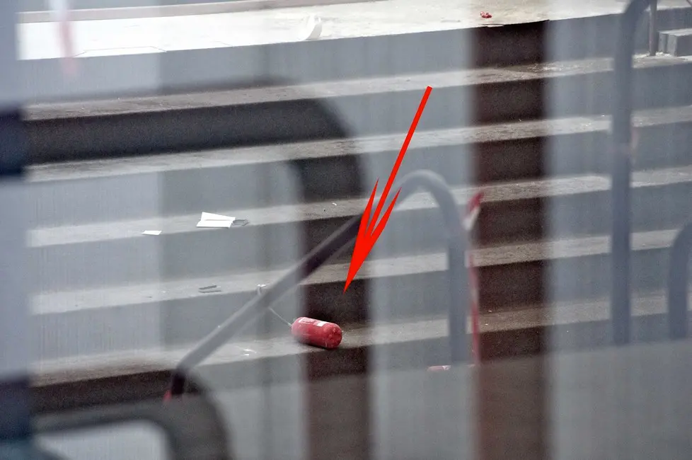 Este 07/03/2015 vandali all'interno della scuola ZANCHI nella foto : gli atti di vandalismo ph zangirolami