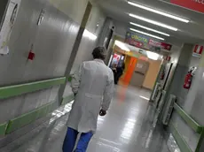 L' interno dell'ospedale Lotti di Pontedera fotografato questa mattina 19 dicembre 2011. Giornata di possibili disagi negli ospedali per l'adesione allo scipero del pubblico impiego di medici e infermieri: a rischio visite specialistiche, esami diagnostici e interventi chirurgici non urgenti, mentre saranno garantite le attività di Pronto soccorso, 118 e gli interventi urgenti. ANSA/STRINGER