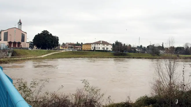 POLETTO PASSAGGIO PIENA BACCHIGLIONE TENCAROLA
