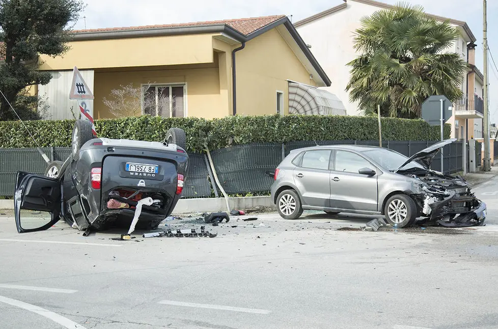 FERRO -FOTOPIRAN - SAN MARTINO DI LUPARI - INCIDENTE STRADALE VIA TOMBOLATA