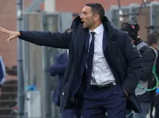 epa11738490 Fiorentina's coach Raffaele Palladino during the Italian Serie A soccer match Como 1907 vs Fiorentina at Giuseppe Sinigaglia stadium in Como, Italy, 24 November 2024. EPA/Roberto Bregani