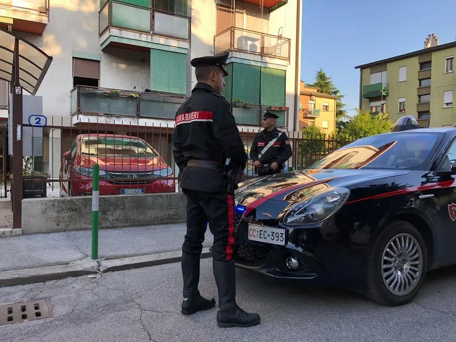 I carabinieri intervenuti in via Cafasso