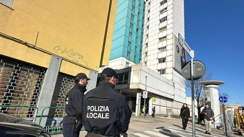 I primi controlli per la "zona rossa" in stazione