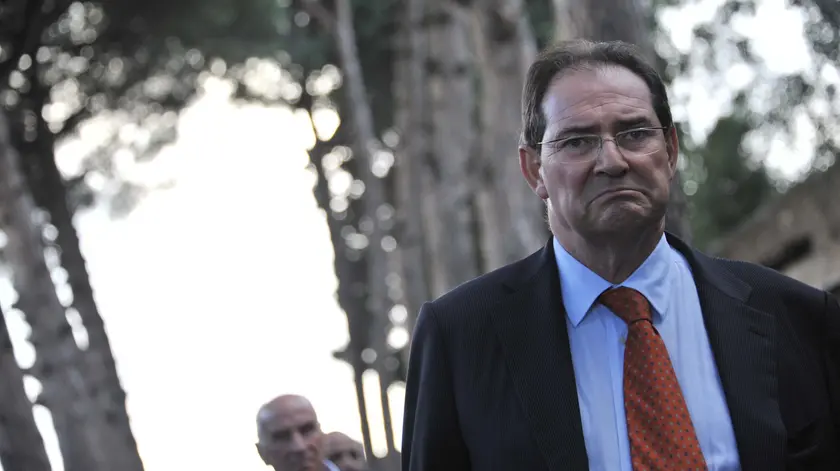 Il ministro della Cultura Giancarlo Galan in visita agli scavi di Pompei il 7 novembre 2011.Il Ministero dei beni culturali non procederà alla nomina di Giulio Malgara alla presidenza della fondazione Biennale di Venezia. Lo annuncia il ministro Giancarlo Galan oggi 10 novembre 2011 ANSA/ CESARE ABBATE