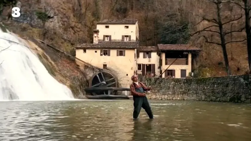 Bruno Barbieri a pesca al Molinetto della Croda