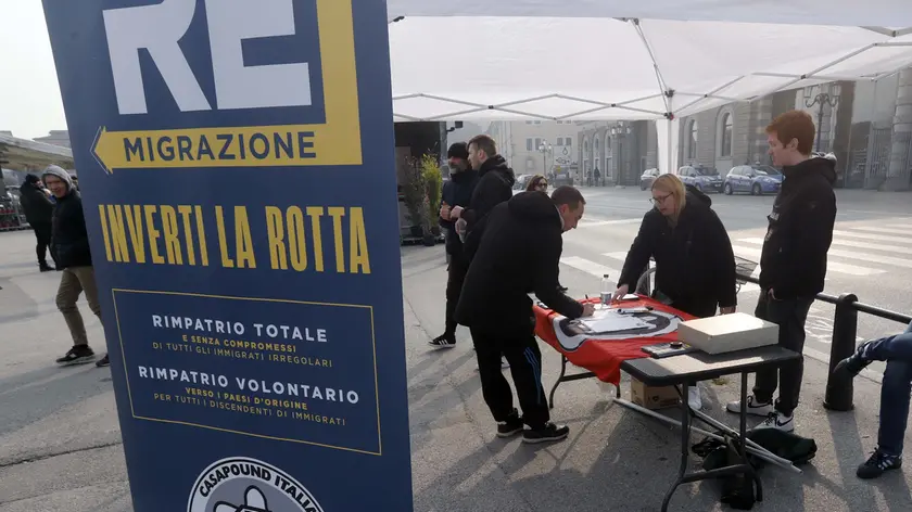 Il banchetto di CasaPound in Prato della Valle due settimane fa