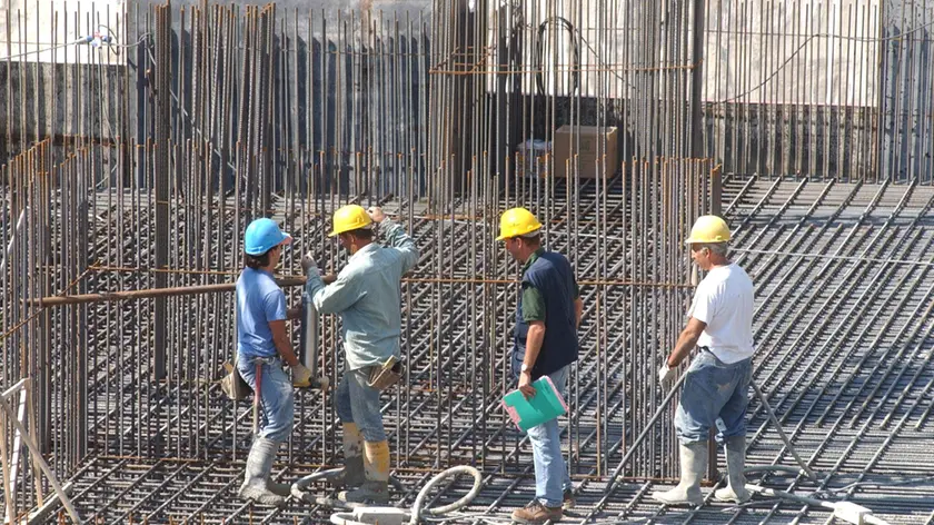 Cantieri, calano gli appalti. Per l'Ance Veneto serve un piano casa per i ceti medi