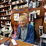 Silla Lago in Pasquetto ha 86 anni e lavora ancora nel suo negozio di Forcellini