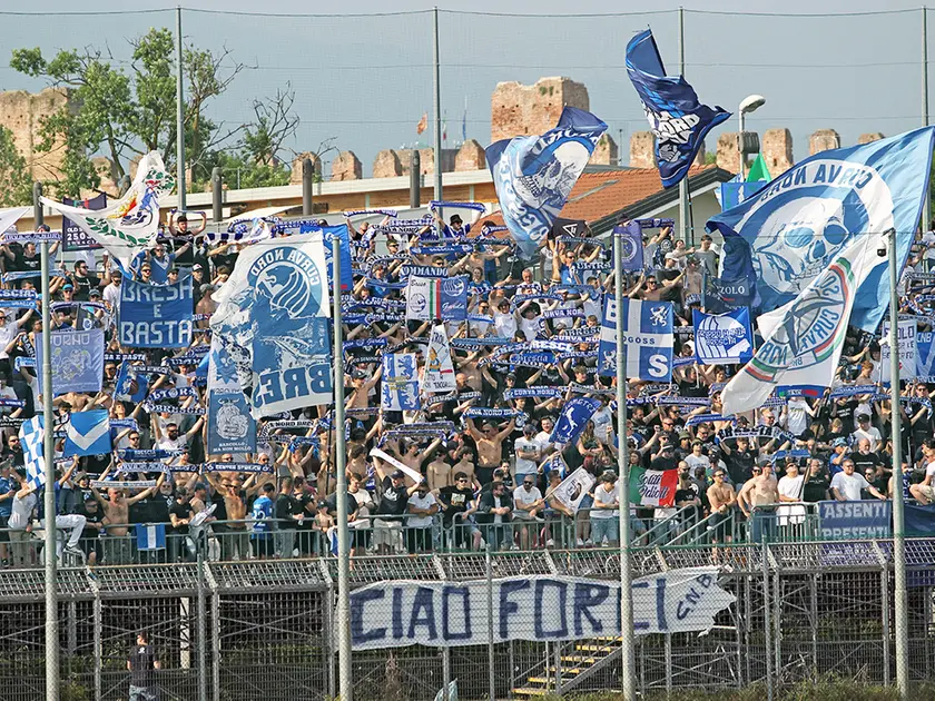 La tifoseria del Cittadella (foto Piran)