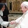 L'ex badessa Aline Pereira con Papa Francesco