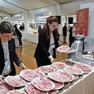 il prosciutto veneto dop pronto per essere servito ai tanti visitatori della festa del prosciutto veneto dopo di Montagnana