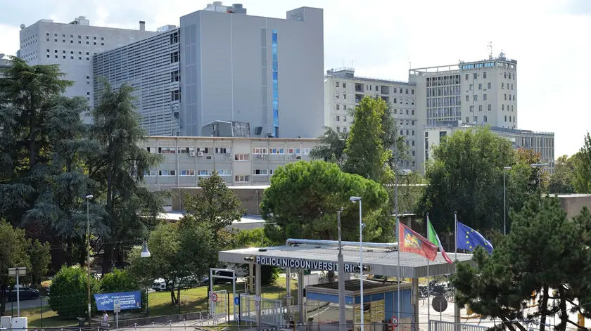 L’ingresso principale dell’Azienda ospedaliera di Padova