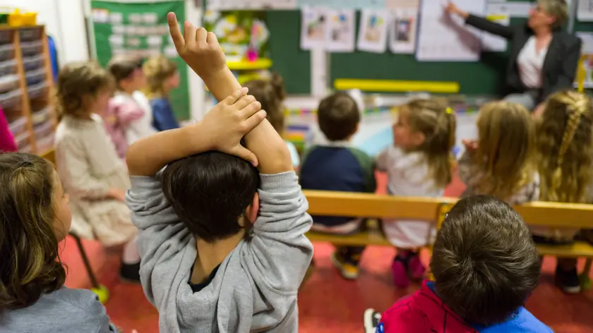 Maestra a processo per maltrattamenti su bimbo autistico