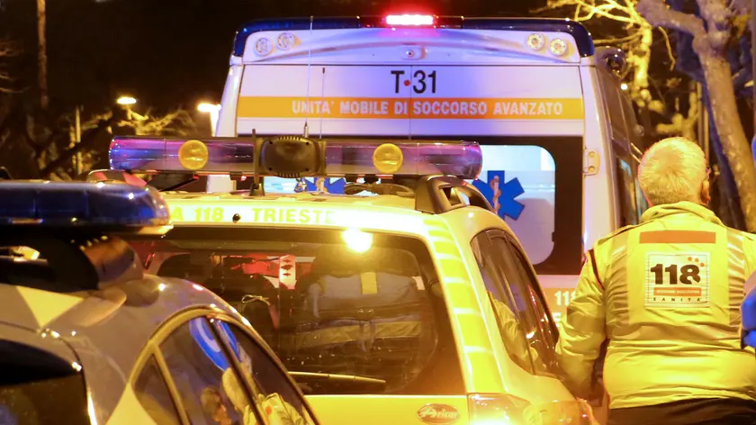 Sul posto sono intervenuti Vigili del fuoco, sanitari del 118 e Carabinieri