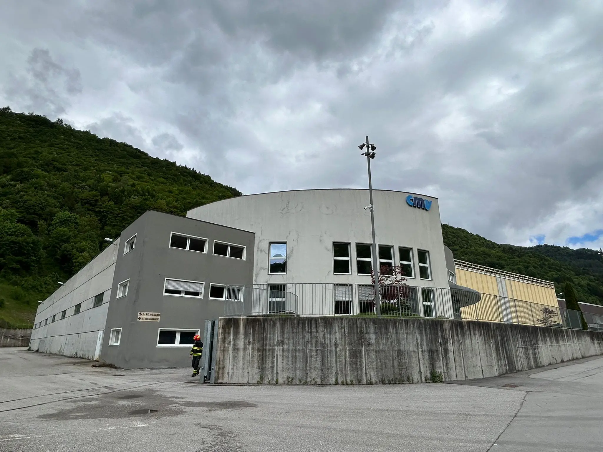 La sede di Cmv, Costruzioni meccaniche Valentini a Roncone