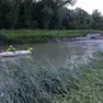 I vigili del fuoco durante le ricerche nel torrente Cormor a Carlino