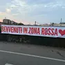 Lo striscione sul cavalcavia Borgomagno