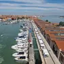 Una parte della darsena del Salone Nautico di Venezia vista dall'alto (foto Matteo Tagliapietra/Interpress)